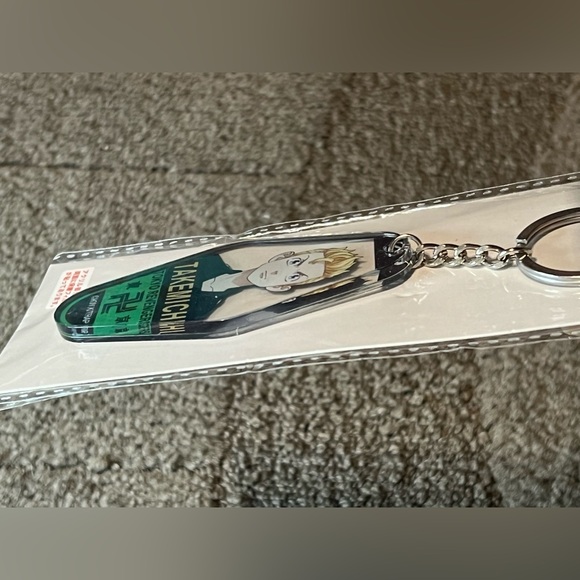 Tokyo Revengers Takemichi Hanagaki Acrylic Keychain Japan Exclusive Official - Picture 6 of 9